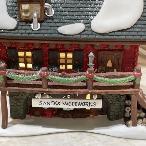 Vintage Dept 56 North Pole Series SANTA'S WOODWORKS 56286 Lighted Building 1993 - Picture 4 of 14